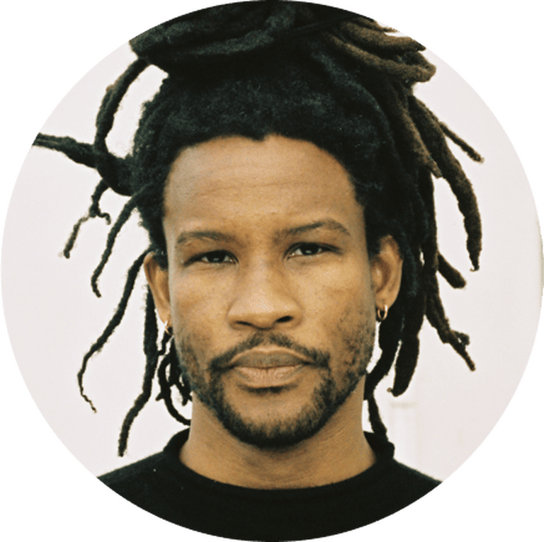 Akinola Davis Jr - playlist Akinola Davis Jr - playlist