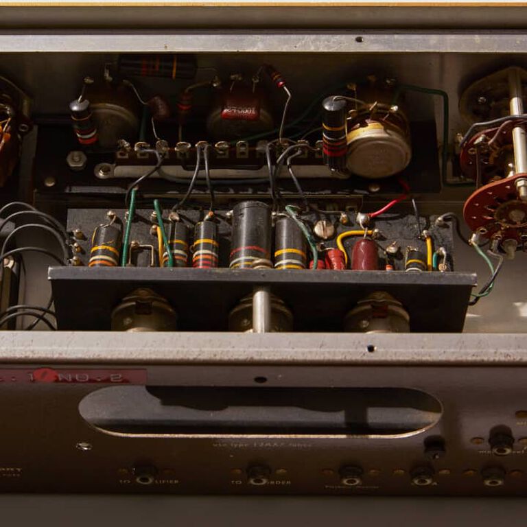 8k Marantz receiver 8k Marantz receiver